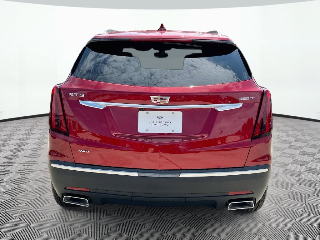 2026 Cadillac XT5 Luxury