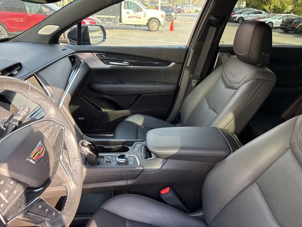 2023 Cadillac XT5 Premium Luxury