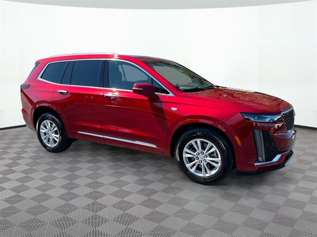 2025 Cadillac XT6 Luxury
