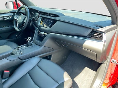 2025 Cadillac XT6 Luxury