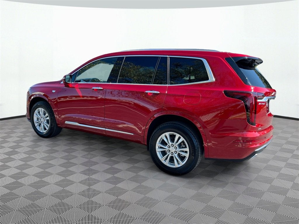 2025 Cadillac XT6 Luxury