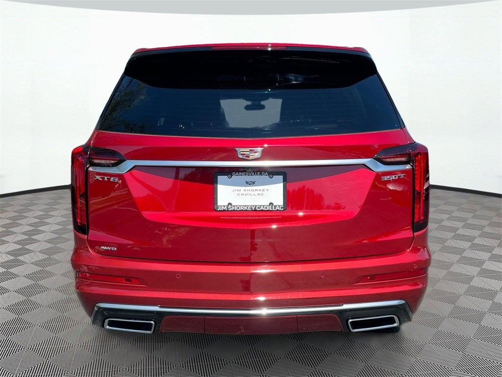 2025 Cadillac XT6 Luxury