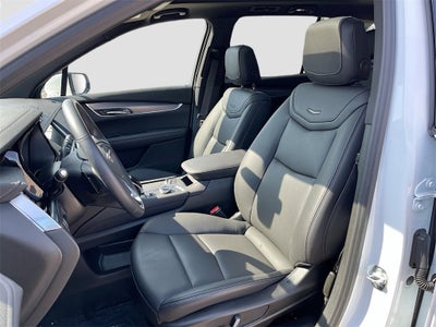 2025 Cadillac XT6 Luxury