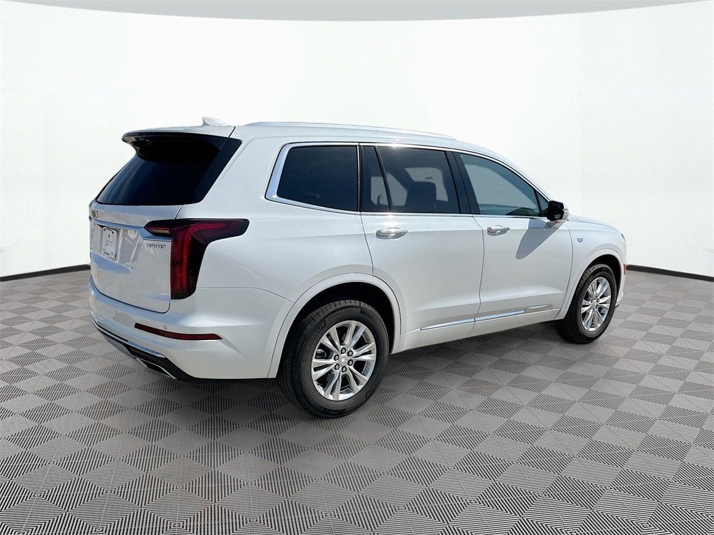 2025 Cadillac XT6 Luxury