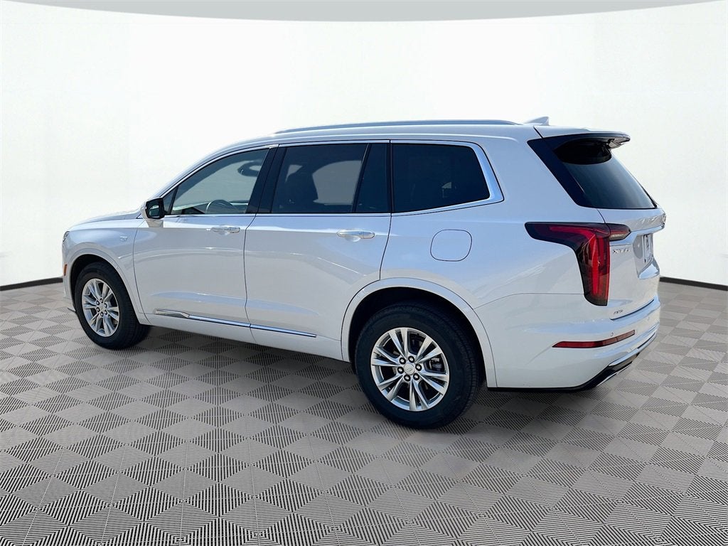 2025 Cadillac XT6 Luxury