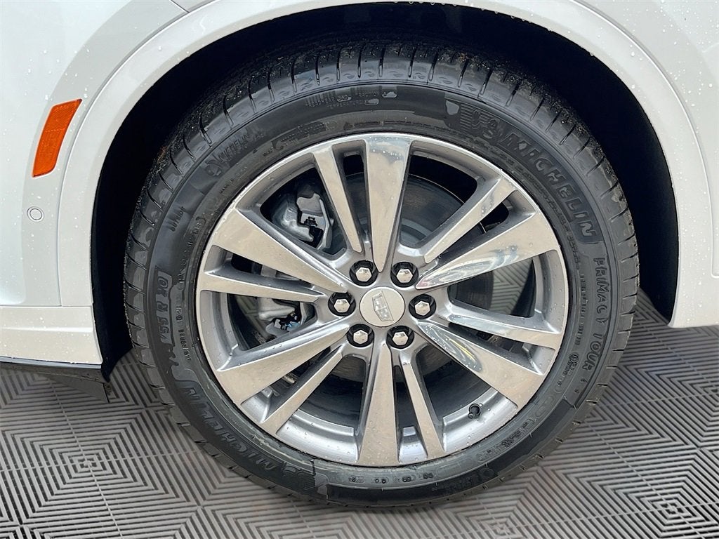 2025 Cadillac XT6 Premium Luxury