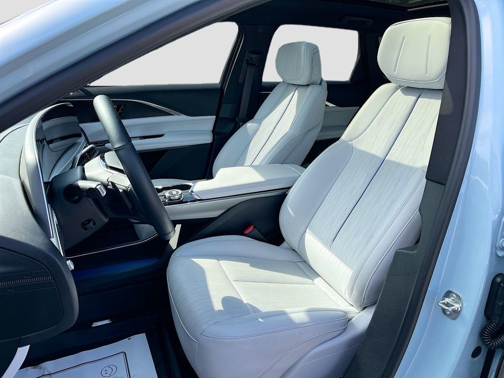 2024 Cadillac LYRIQ Sport 1