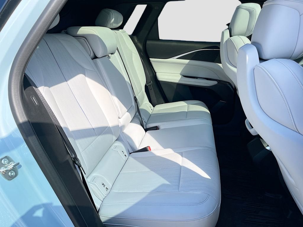 2024 Cadillac LYRIQ Sport 1