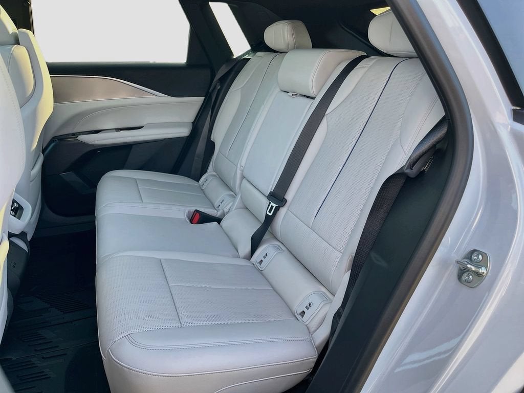 2027 Cadillac LYRIQ Sport