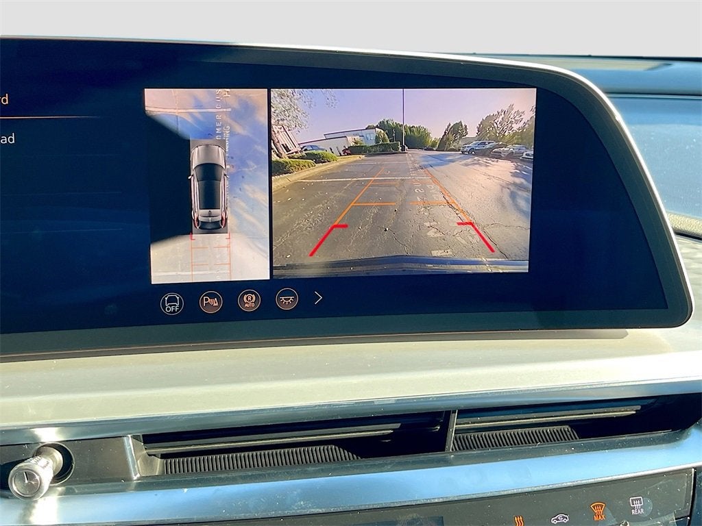 2026 Cadillac LYRIQ Premium Sport