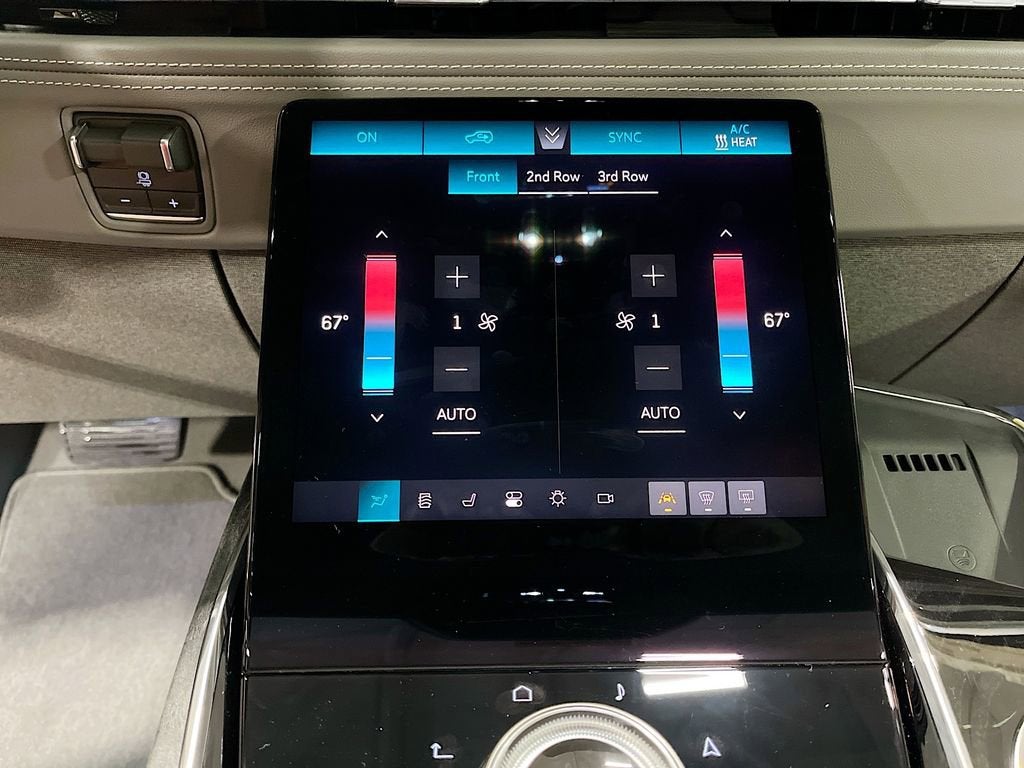 2026 Cadillac ESCALADE IQL Luxury