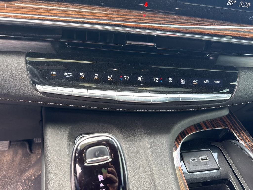 2024 Cadillac Escalade Premium Luxury