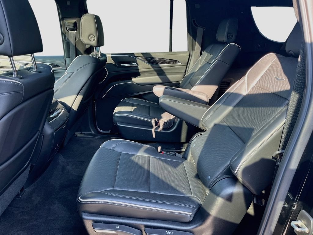 2022 Cadillac Escalade ESV Sport