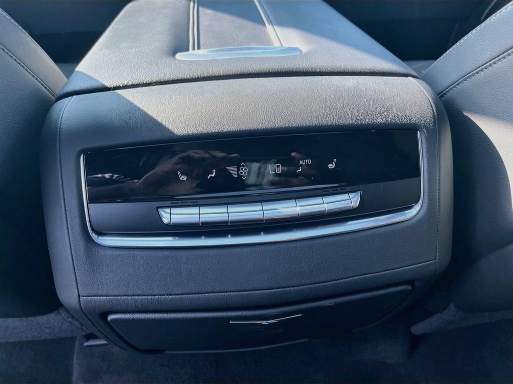 2022 Cadillac Escalade ESV Sport