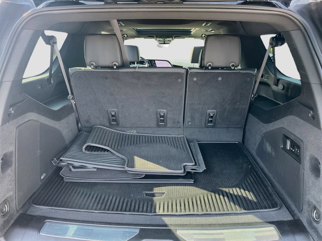 2022 Cadillac Escalade ESV Sport
