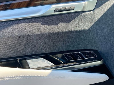 2026 Cadillac Escalade ESV Platinum Luxury