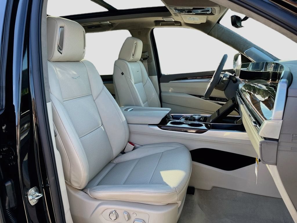 2026 Cadillac Escalade Platinum Luxury