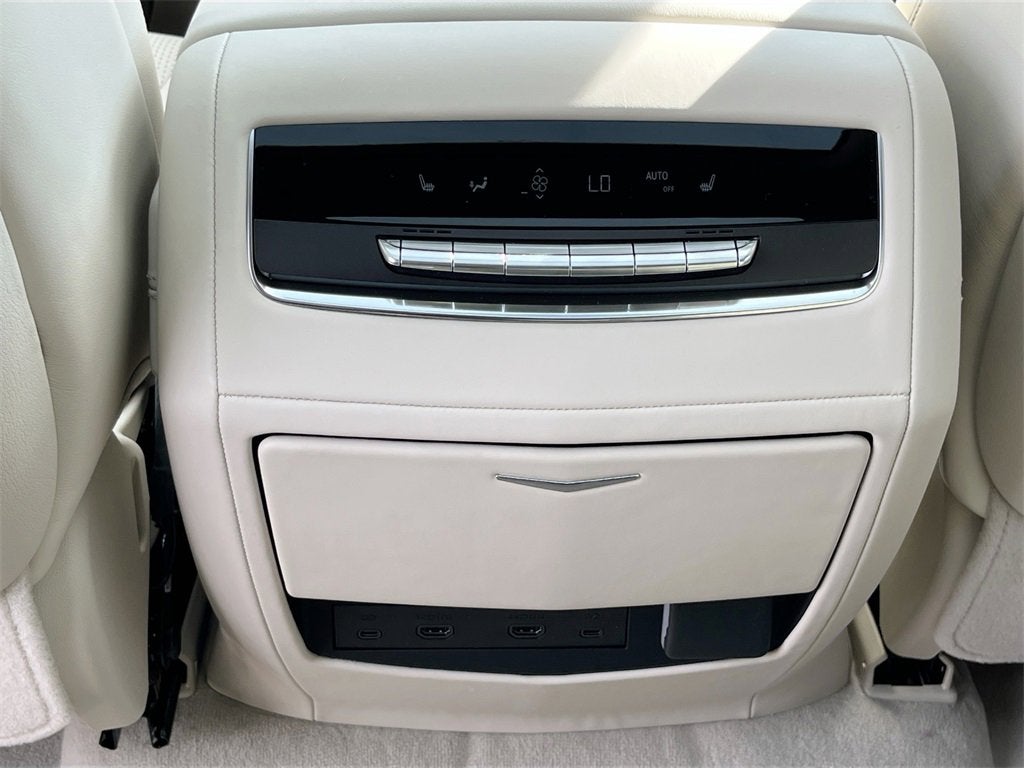 2025 Cadillac Escalade Sport Platinum