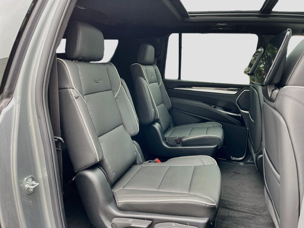 2026 Cadillac Escalade ESV Luxury