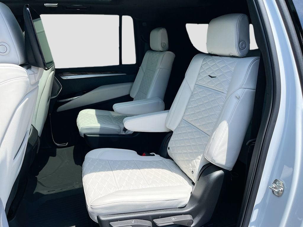 2026 Cadillac Escalade ESV Platinum Sport