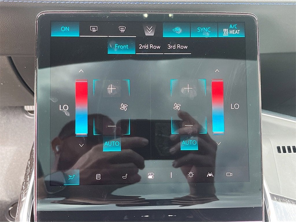 2025 Cadillac ESCALADE IQ Luxury 1