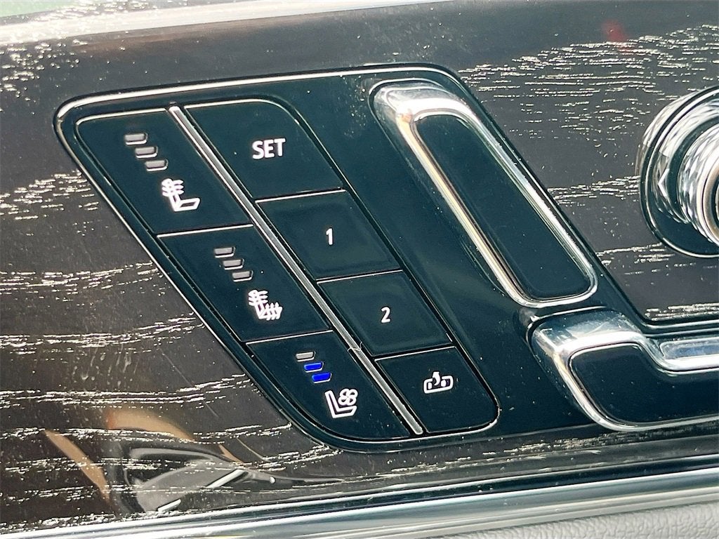 2025 Cadillac ESCALADE IQ Luxury 1