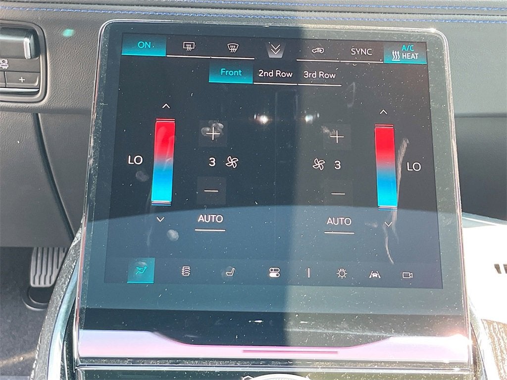 2025 Cadillac ESCALADE IQ Luxury 1