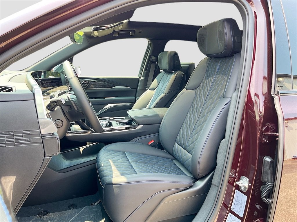 2025 Cadillac ESCALADE IQ Luxury 1