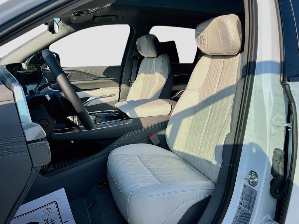 2026 Cadillac ESCALADE IQ Luxury