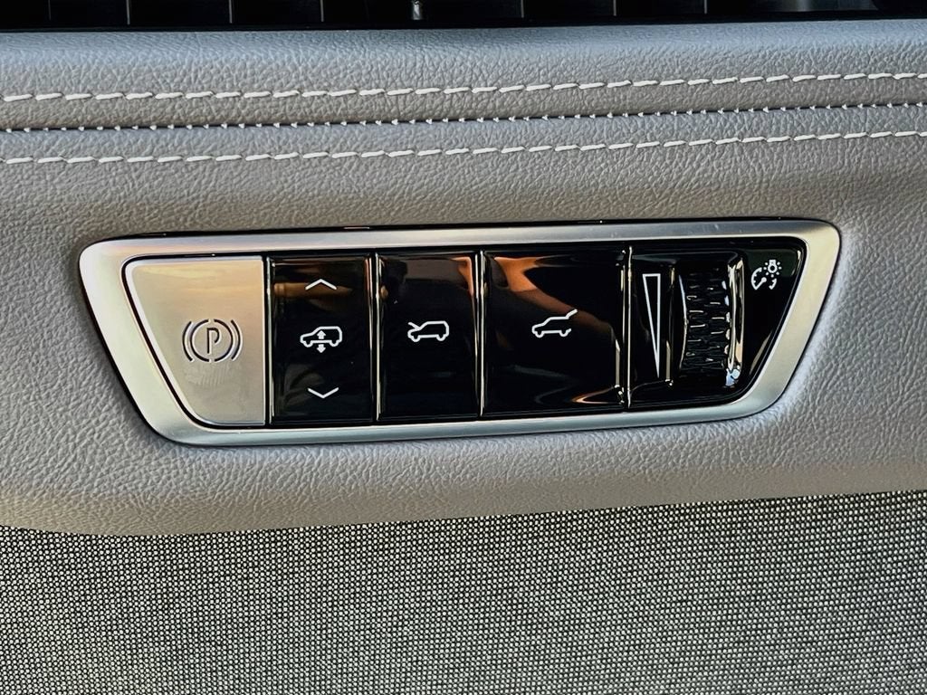 2026 Cadillac ESCALADE IQ Luxury