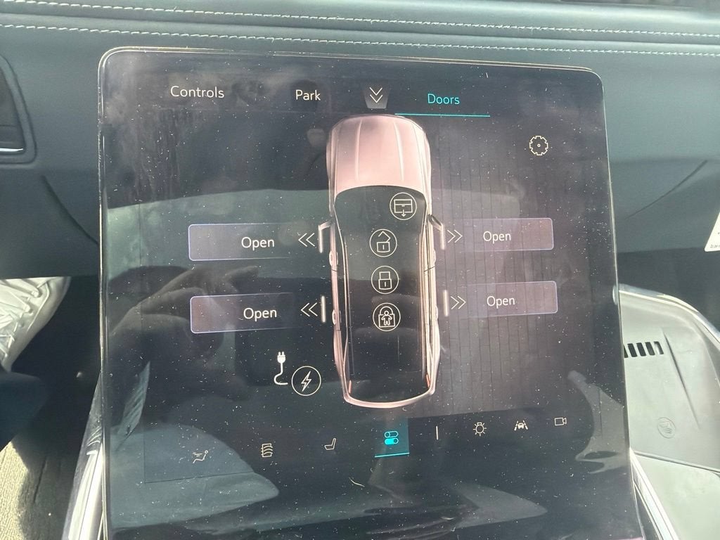 2025 Cadillac ESCALADE IQ Luxury 2
