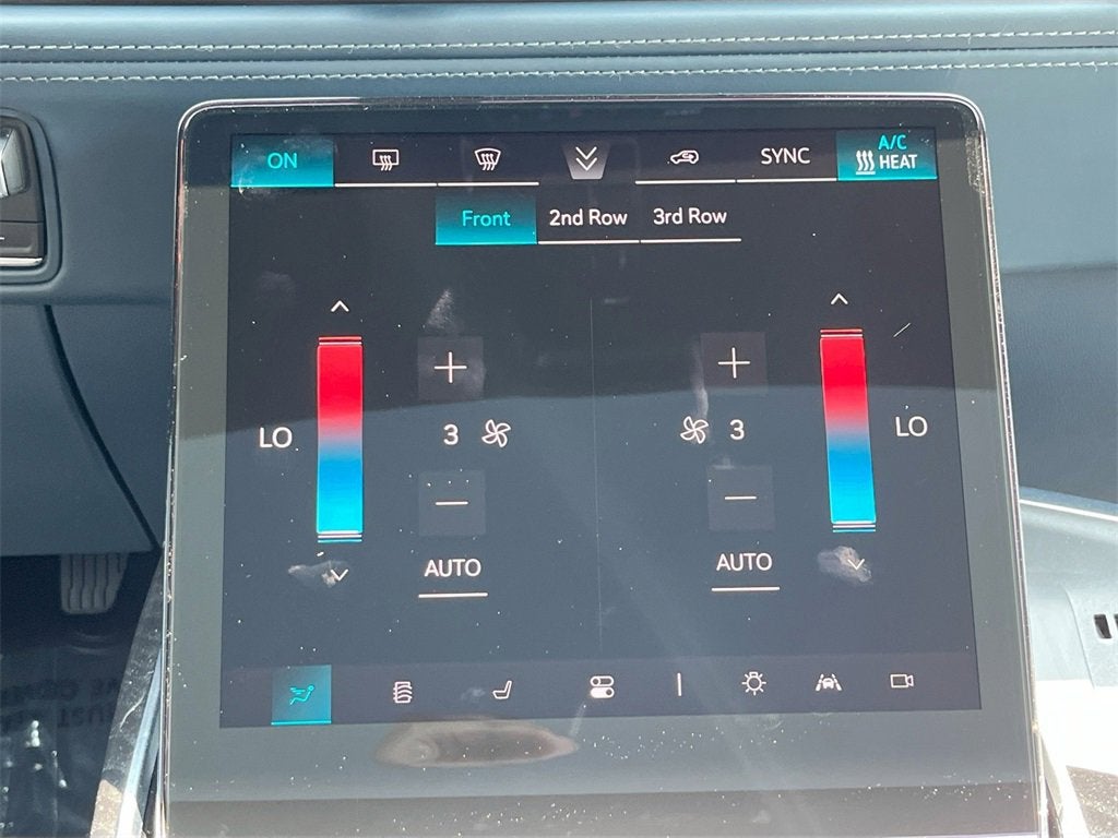 2025 Cadillac ESCALADE IQ Luxury 2