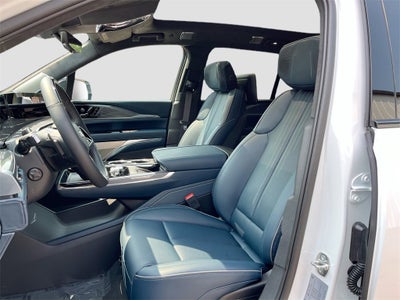 2025 Cadillac ESCALADE IQ Luxury 2