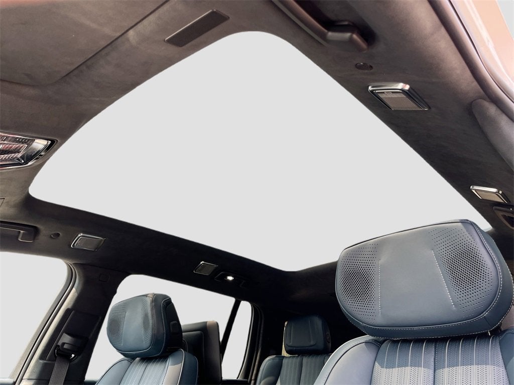 2025 Cadillac ESCALADE IQ Luxury 2