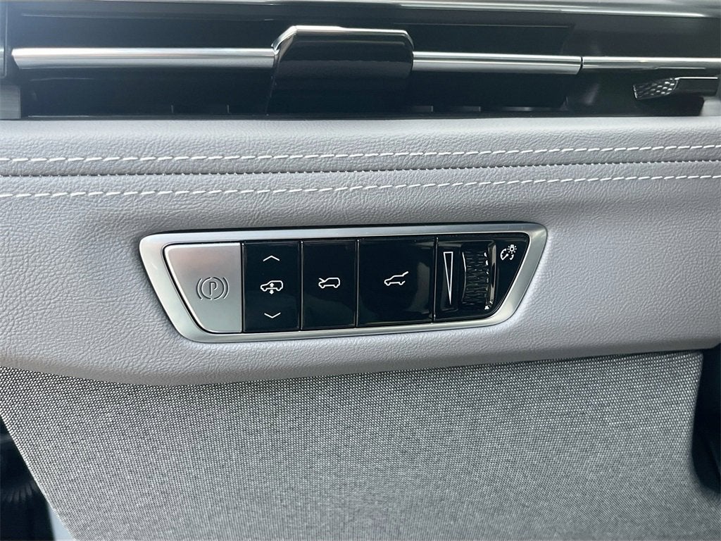 2026 Cadillac ESCALADE IQ Sport