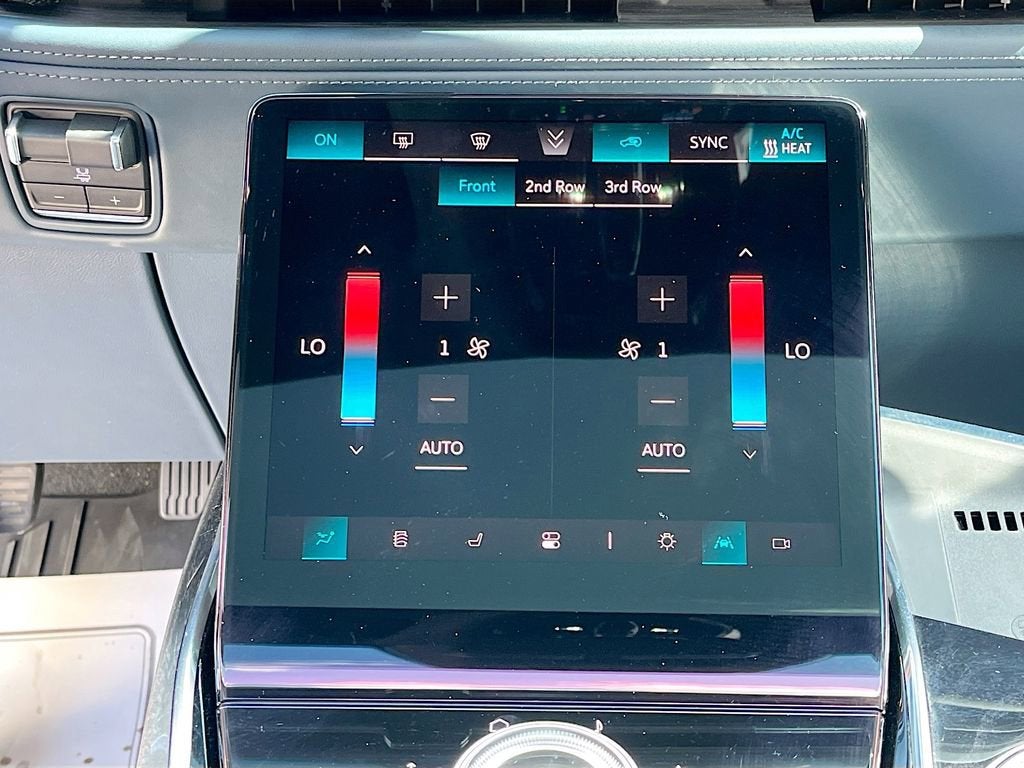 2025 Cadillac ESCALADE IQ Sport 2