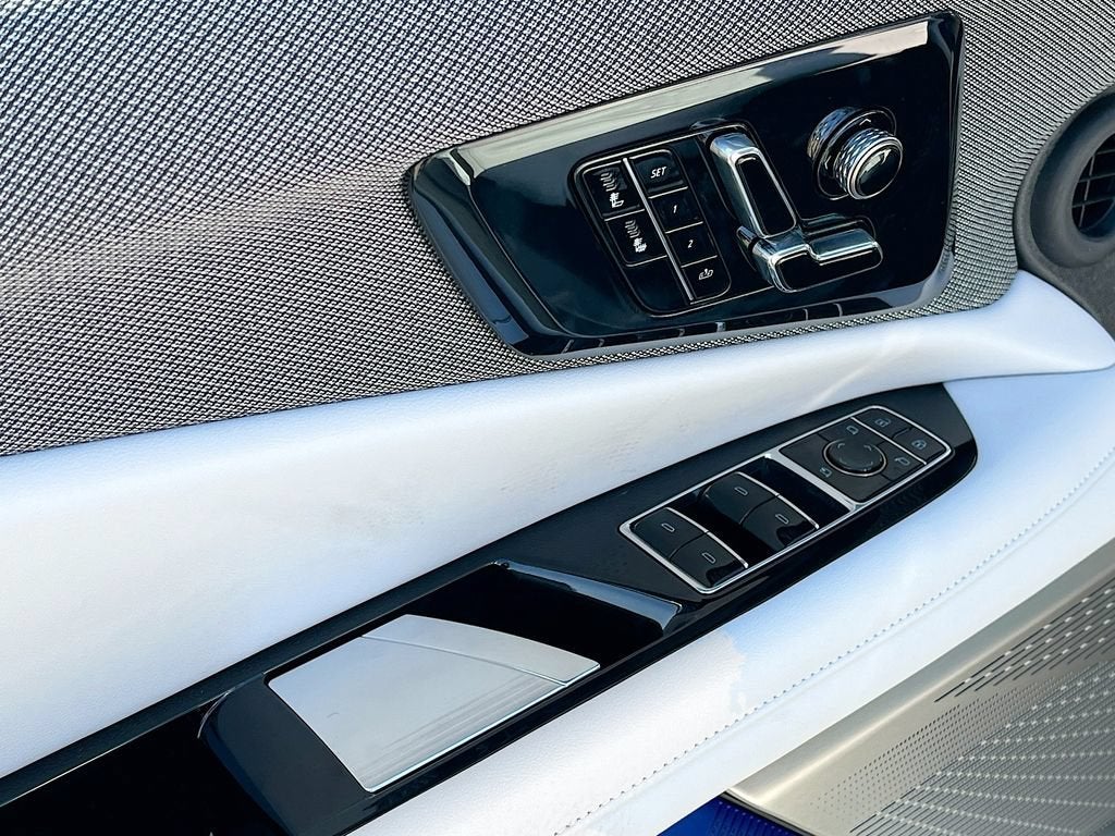2027 Cadillac OPTIQ Luxury