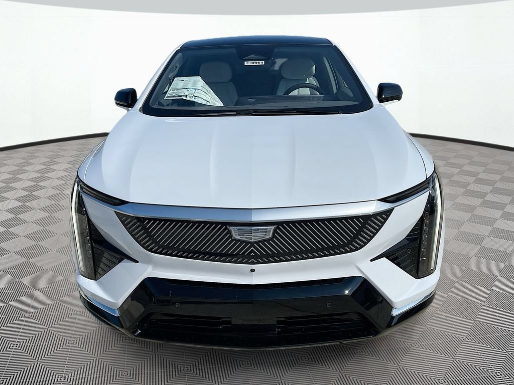 2027 Cadillac OPTIQ Luxury