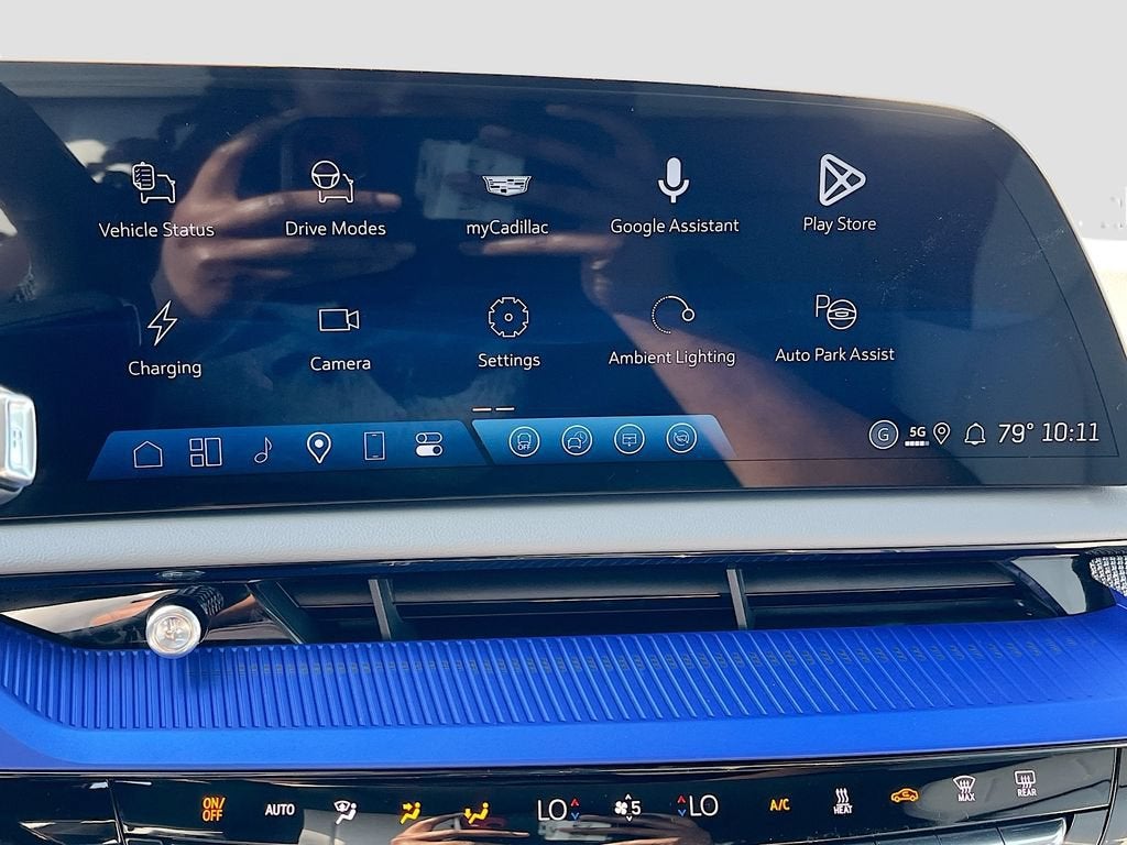 2027 Cadillac OPTIQ Luxury