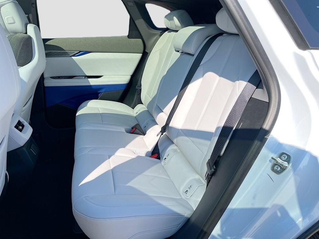 2027 Cadillac OPTIQ Luxury