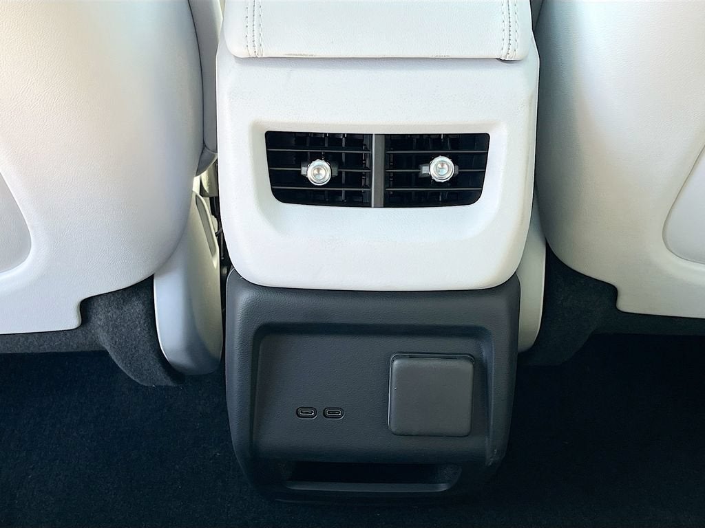 2027 Cadillac OPTIQ Luxury