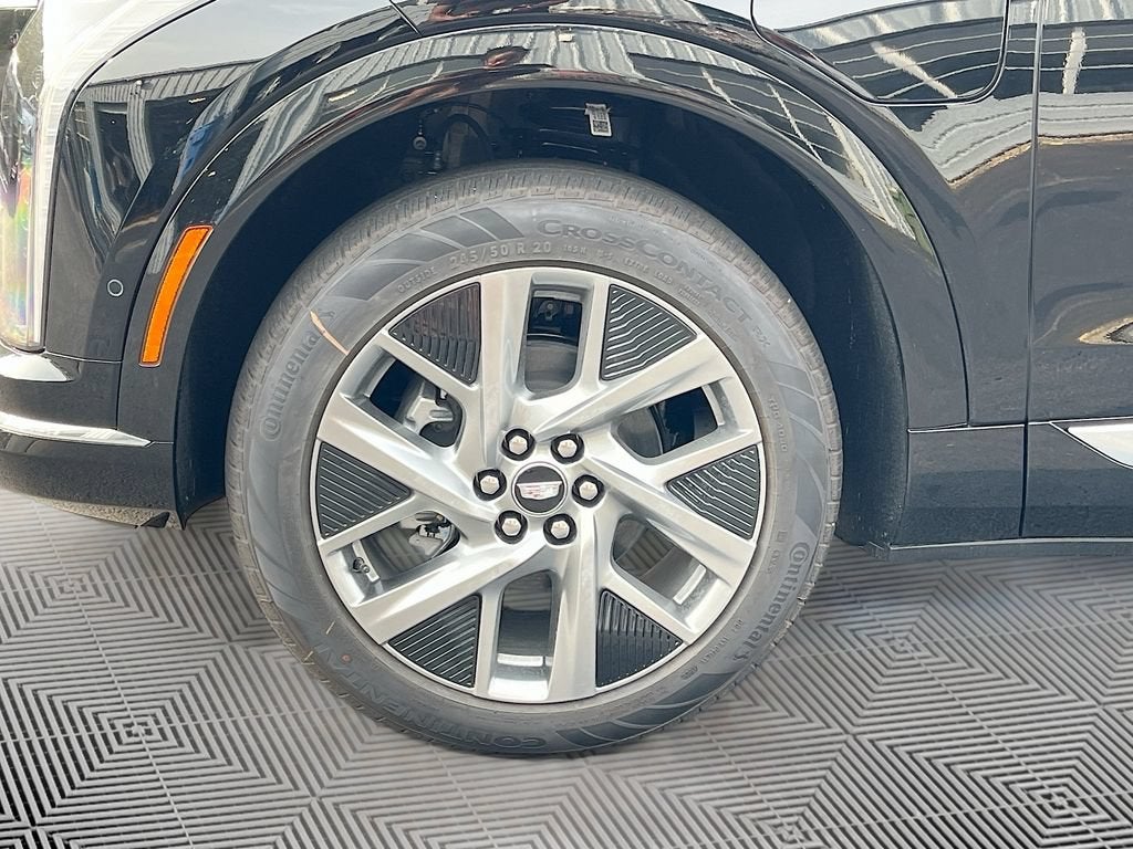 2027 Cadillac OPTIQ Luxury