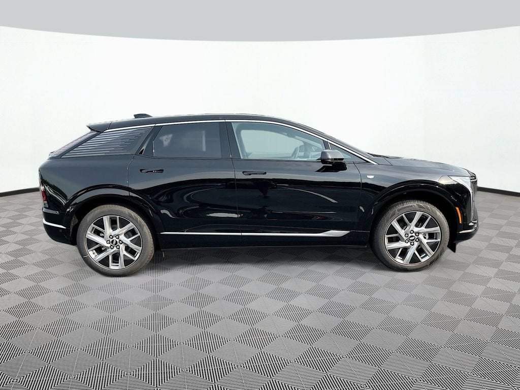 2027 Cadillac OPTIQ Luxury
