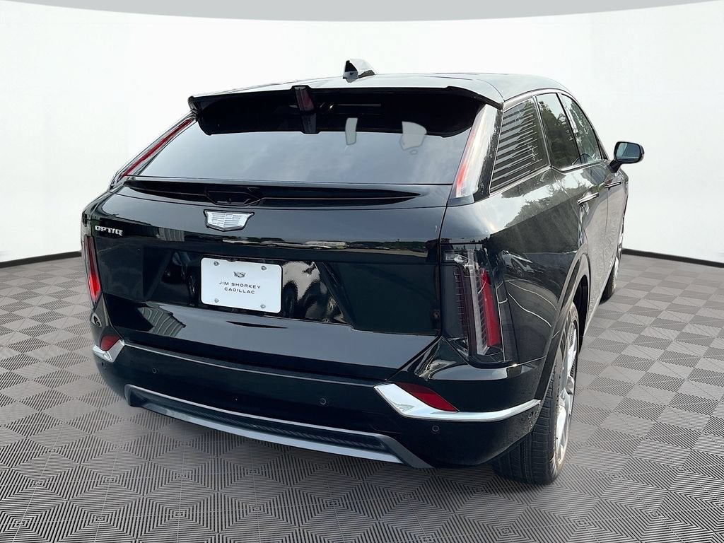 2027 Cadillac OPTIQ Luxury