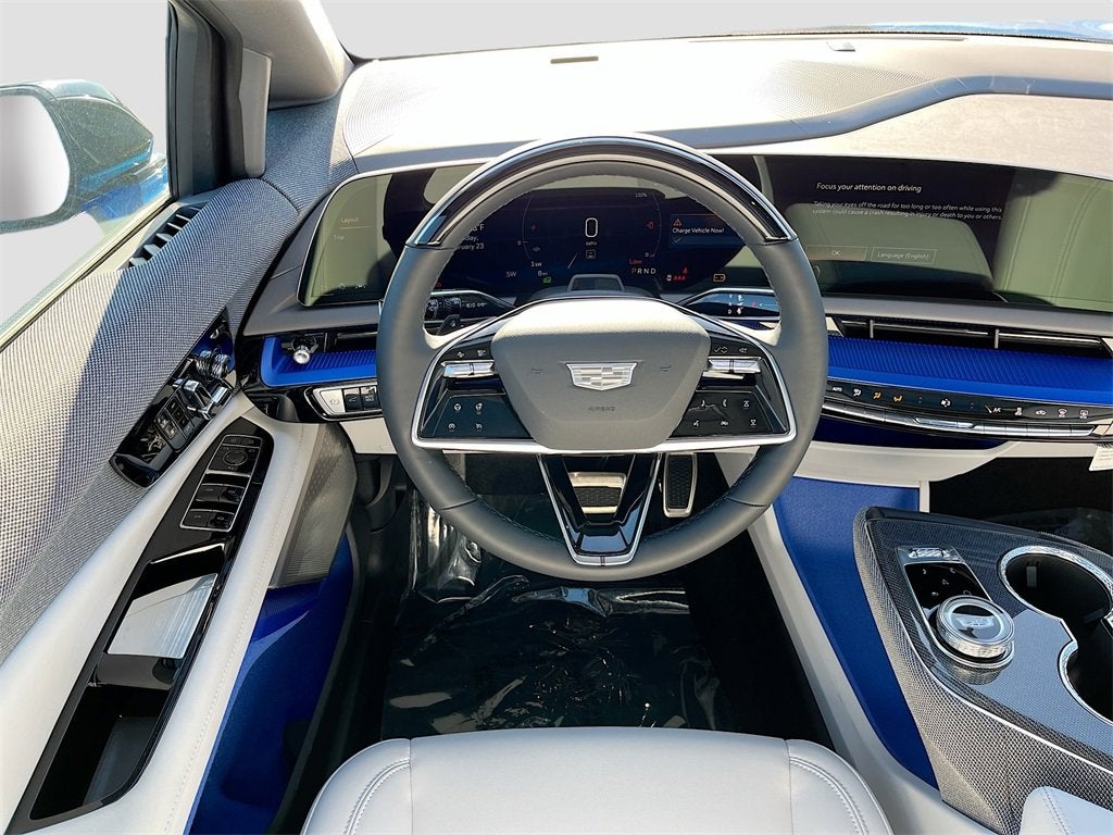 2025 Cadillac OPTIQ Luxury 1