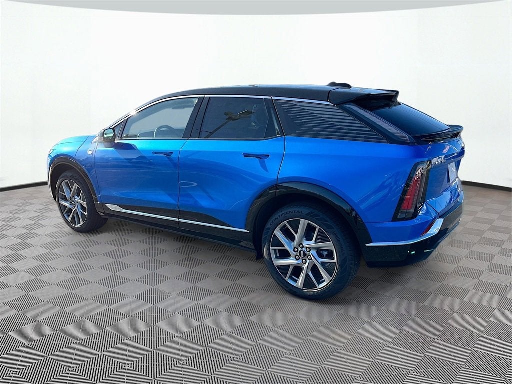 2025 Cadillac OPTIQ Luxury 1