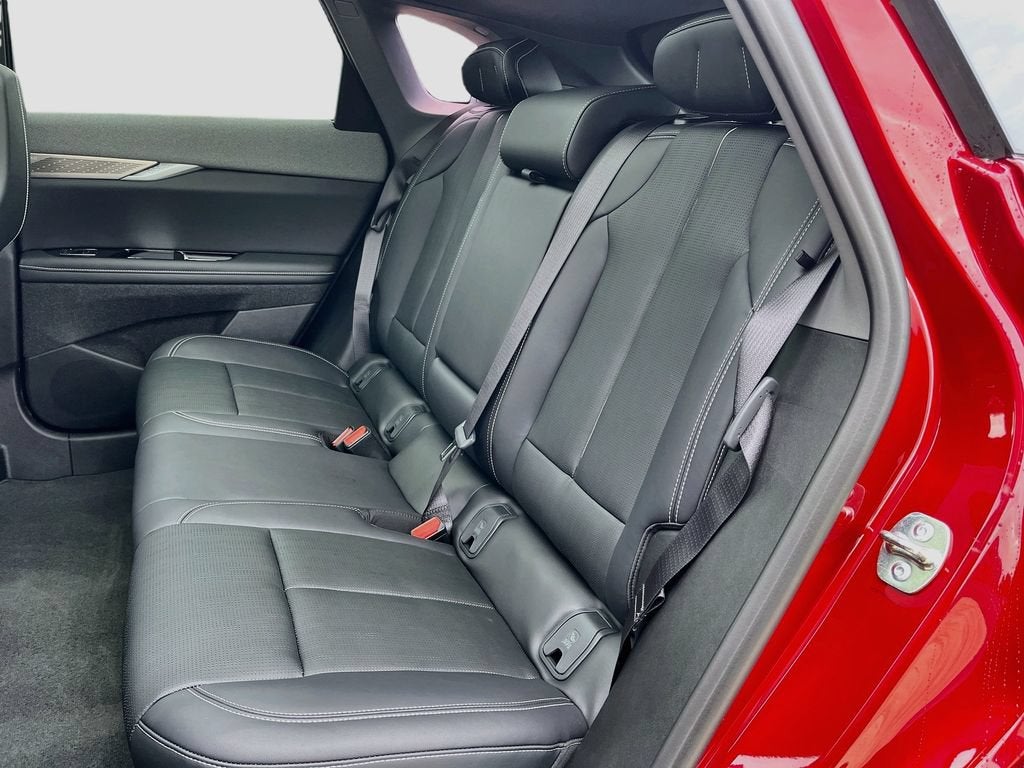 2027 Cadillac OPTIQ Premium Luxury