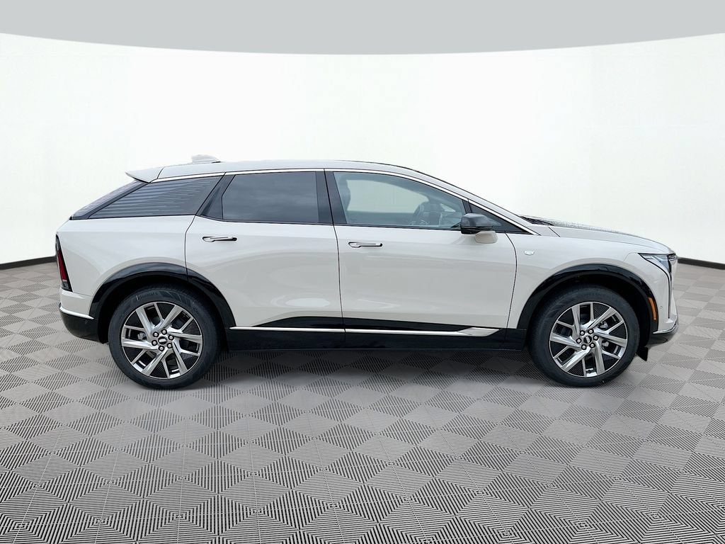 2027 Cadillac OPTIQ Premium Luxury