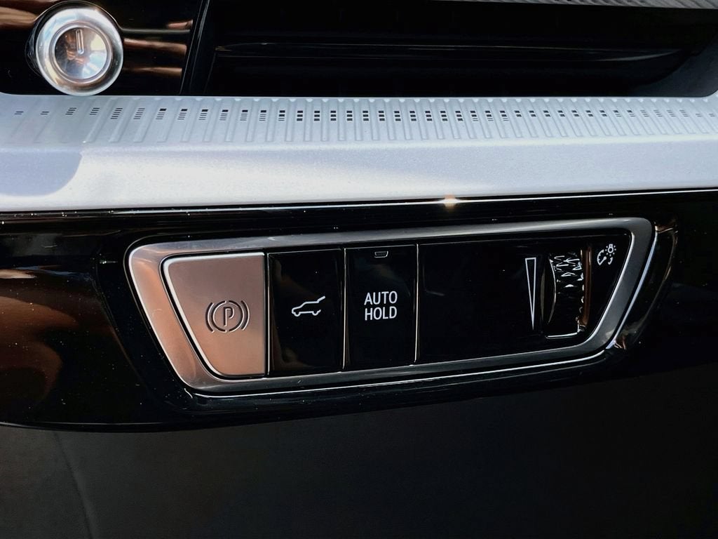 2027 Cadillac OPTIQ Sport