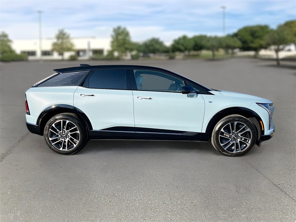 2025 Cadillac OPTIQ Sport 1